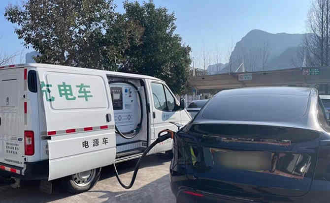 太康汽车搭电